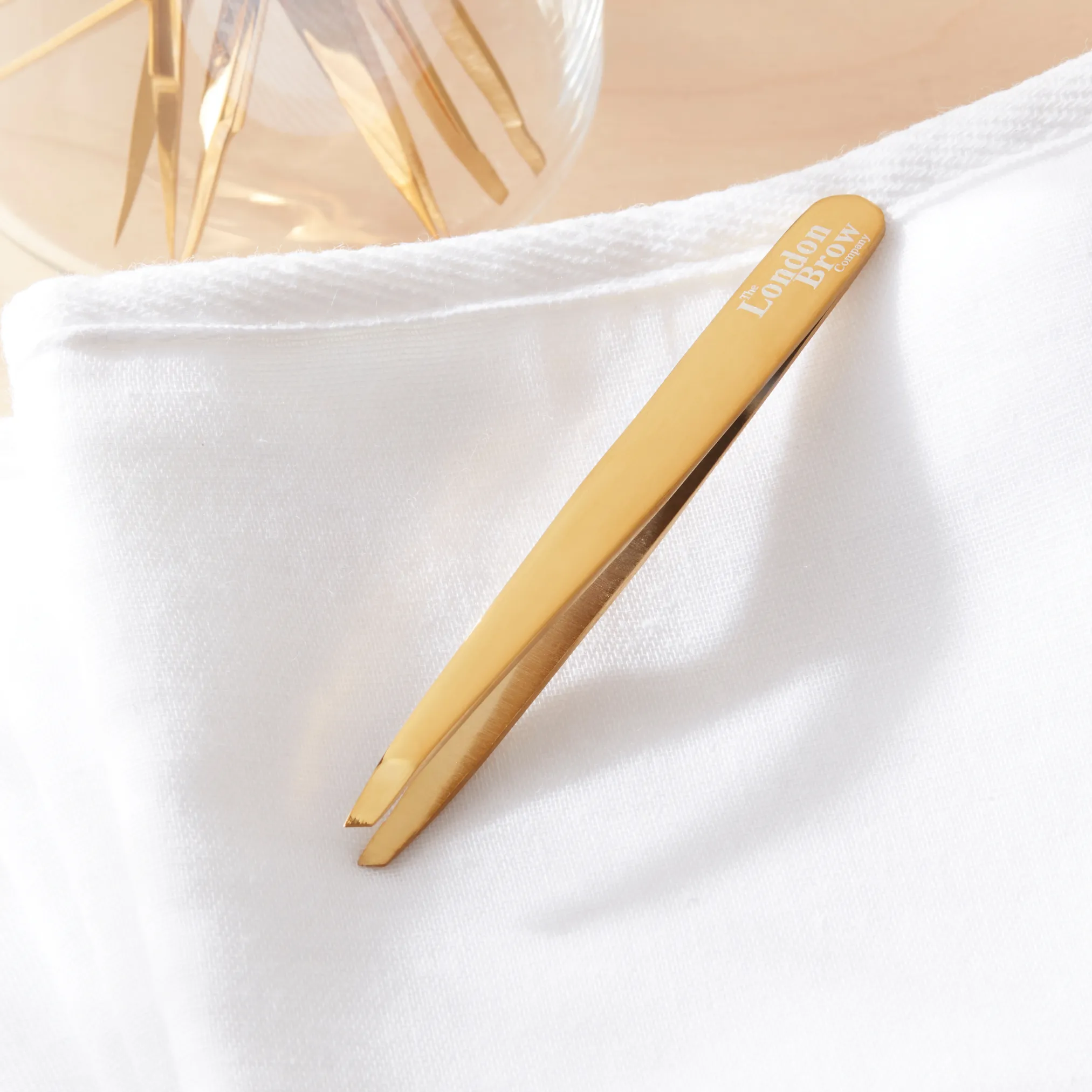 Gold Angled Luxury Precision Brow Tweezers