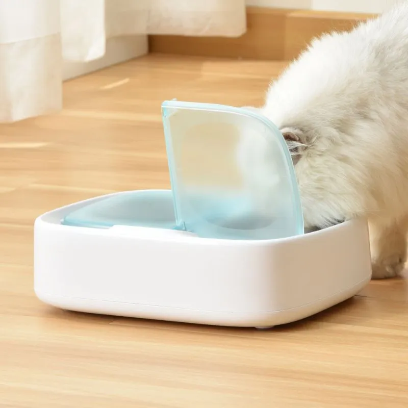 Petoneer Two Meals Wet & Dry Pet Feeder With Ice Packs